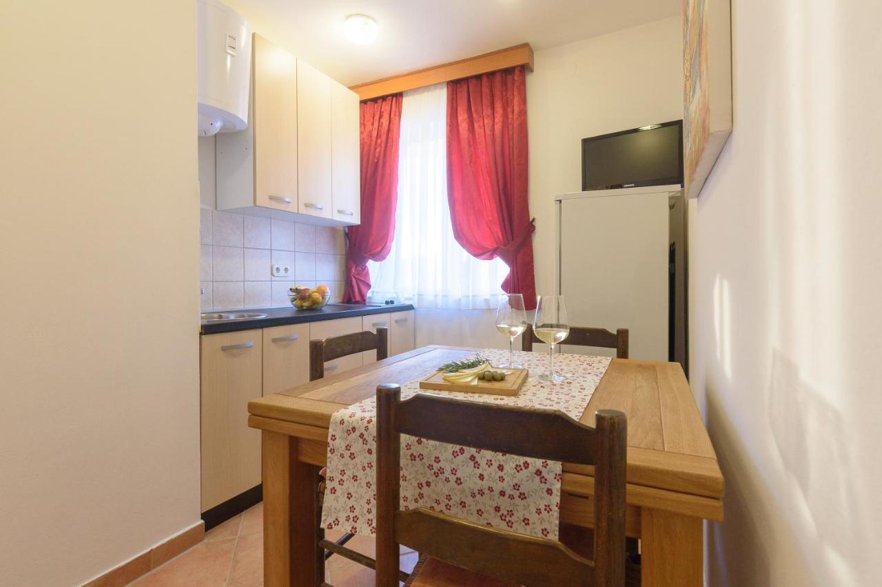 Apartmani "Jadran" Pag Town Esterno foto